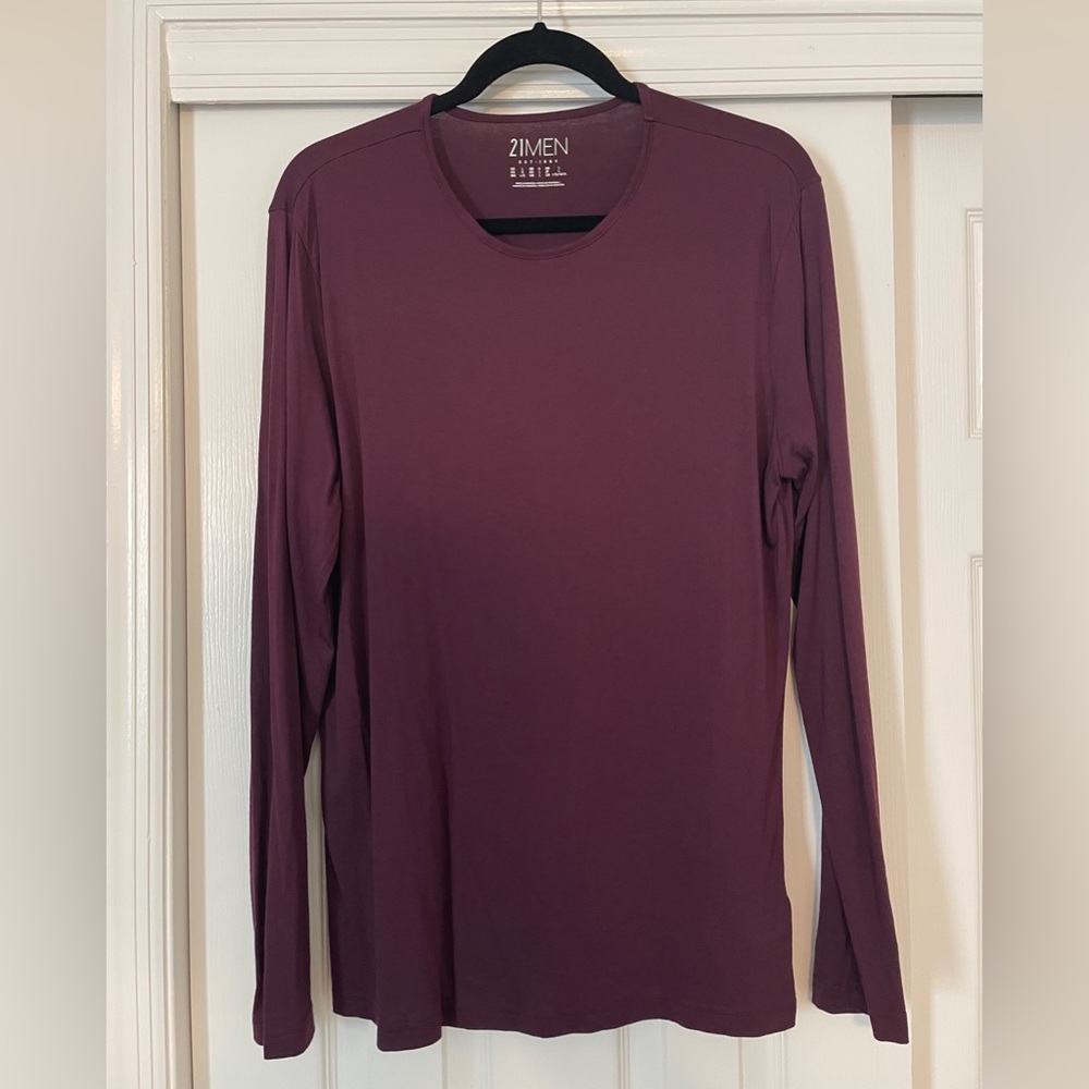 Forever 21 Long Sleeve T-Shirt